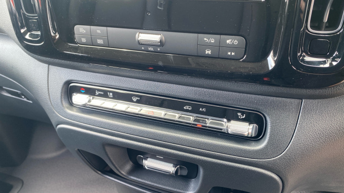 Mercedes-Benz Vito L2 Diesel Rwd 116CDI Select Van 9G-Tronic - Image 27
